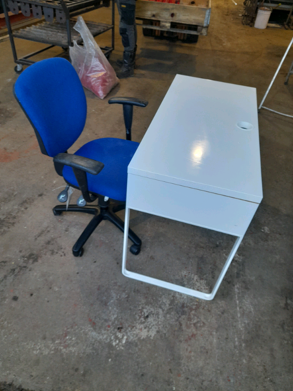 gumtree desk and chair